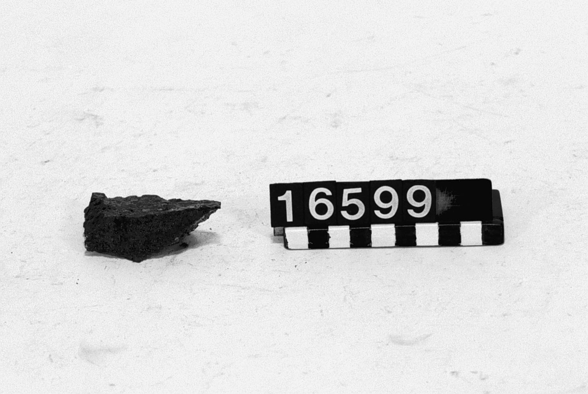 Nödsatt bergmalmstackjärn.