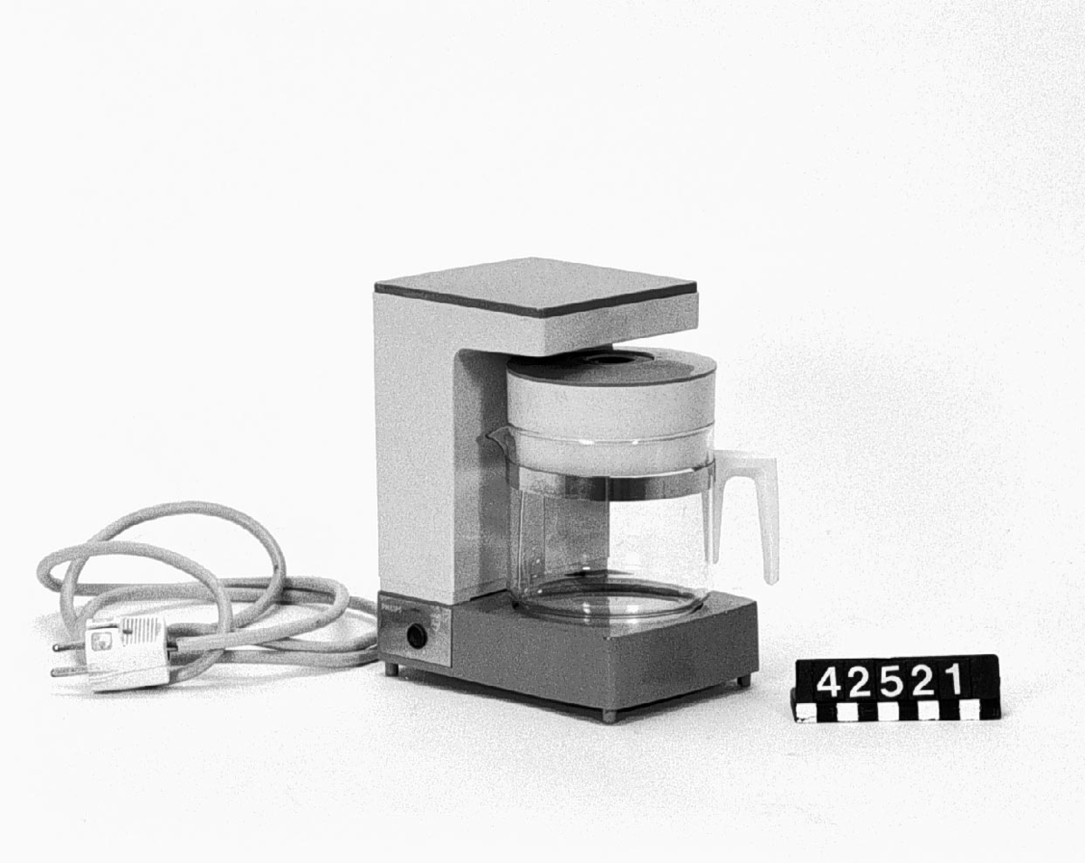 Elektrisk kaffebryggare av plast, glas och metall.
Philips typ HD 5105 G,