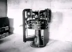 Haglunds rullgardinfabrik. Karusellpress för mont. av mekanismer 1930.