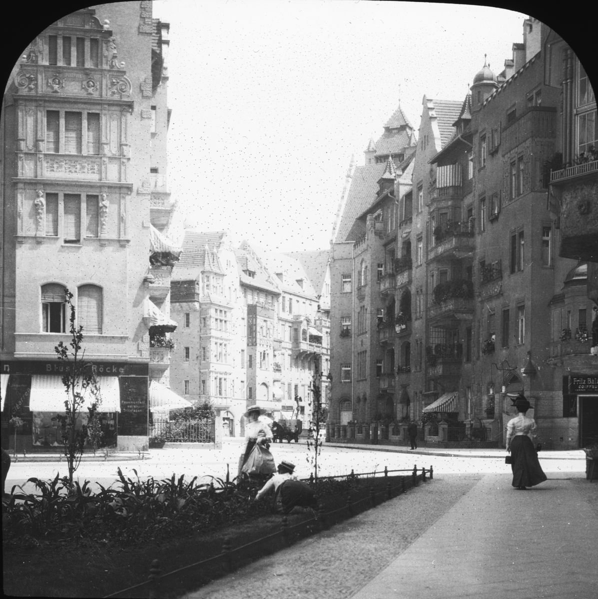 Skioptikonbild med motiv från Berlin. Haberlandstrasse i Berlin-Schöneberg.