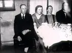 Karl Johansson, Edla Adolphsson, Anna Johansson och Erik Johansson. Syskonen samlade på Botvidsgatan 55, 1929.