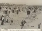 Strandliv i det tyska havsbadet Swinemünde.