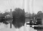 Nyköping 1908. Åparti med stadsbron i fonden. Bild från tidskriften Hemmets bildmaterial.