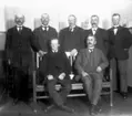 Kommunalnämnden i Floby 1927. Stående Ernst Svarén, Axlenader Jonsson, Carl V Johansson, Karl Johansson och Torsten Fält. Sittande Anders Johans Holmström och F L Wallin (foto taget på hans kontor)