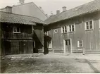 Storgatan 9, Nymanska fastigheten, gårdsinteriör riven 1926 för sparbanksbygget.