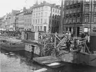 Slussen i Stockholm, 1903. Kajen vid Kornhamstorg i Gamla Stan.