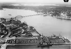 Vy över Frihamnen och Lidingöbron, Stockholm, 1930.