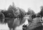 Gravuddens slussar i Hjälmare kanal, 1910. Bild från tidskriften Hemmets bildmaterial.