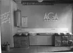 Bygge och Bo-utställningen i Karlskrona 1934. Monter för AGA:s spisar.