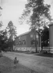 Bygge och Bo-utställningen i Äppelviken 1927. Hus nr 25 på sex rum och kök. Ritat av Ernst Spolén.