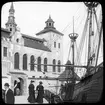 Skioptikonbild med motiv från Allmänna Konst- och Industriutställningen i Stockholm 1897. Gamla Stockholm.