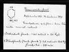 Skioptikonbild från Institutionen för fotografi vid Kungliga Tekniska Högskolan. Använd av professor Helmer Bäckström som föreläsningsmaterial. Bäckström var Sveriges första professor i fotografi vid Kungliga Tekniska Högskolan i Stockholm 1948-1958.
Framkallningsschema, kemi, para-amido-fenol.