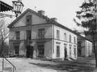 Arbetarbostäder vid Bergsunds Mekaniska verkstad i Stockholm, 1927. Lyktan är festad vid den så kallade Gula Paviljongen, danspaviljongen.