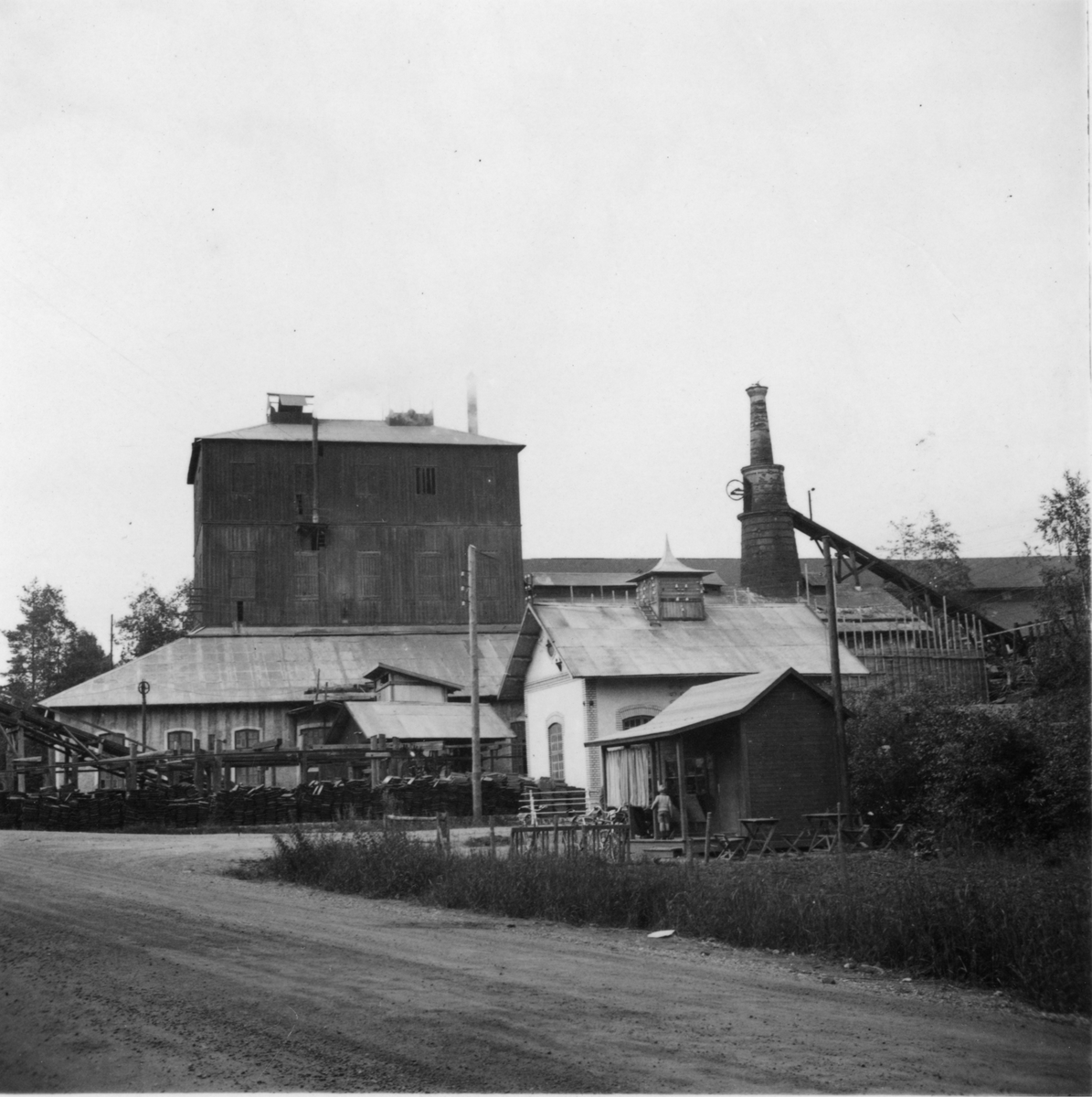 Högfors är en bruksort i Ljusnarsbergs kommun.