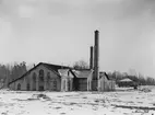 Vallonsmedjan vid Leufsta Bruk. Före rivningen 1932.