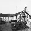 Gustafsfors Fabrikers Aktiebolag. Sulfatfabrik. Till vänster kontorsbyggnaden, byggnad för massaupptagningsmaskin (gamla torkmaskinsalen) till höger.