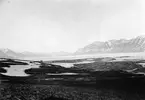 Sveagruva. Morän med radiostation. Kjällströmsdalen i bakgrunden 1918.