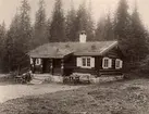 Gammelstuga vid Frognerseteren, Oslo.  Frognerseteren är en kulturgård i skogsområdet Nordmarka i utkanten av Oslo.