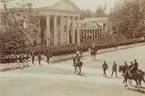 Ur album: Utländska Resan 1900 I. Weisbaden. Kejsarparad.