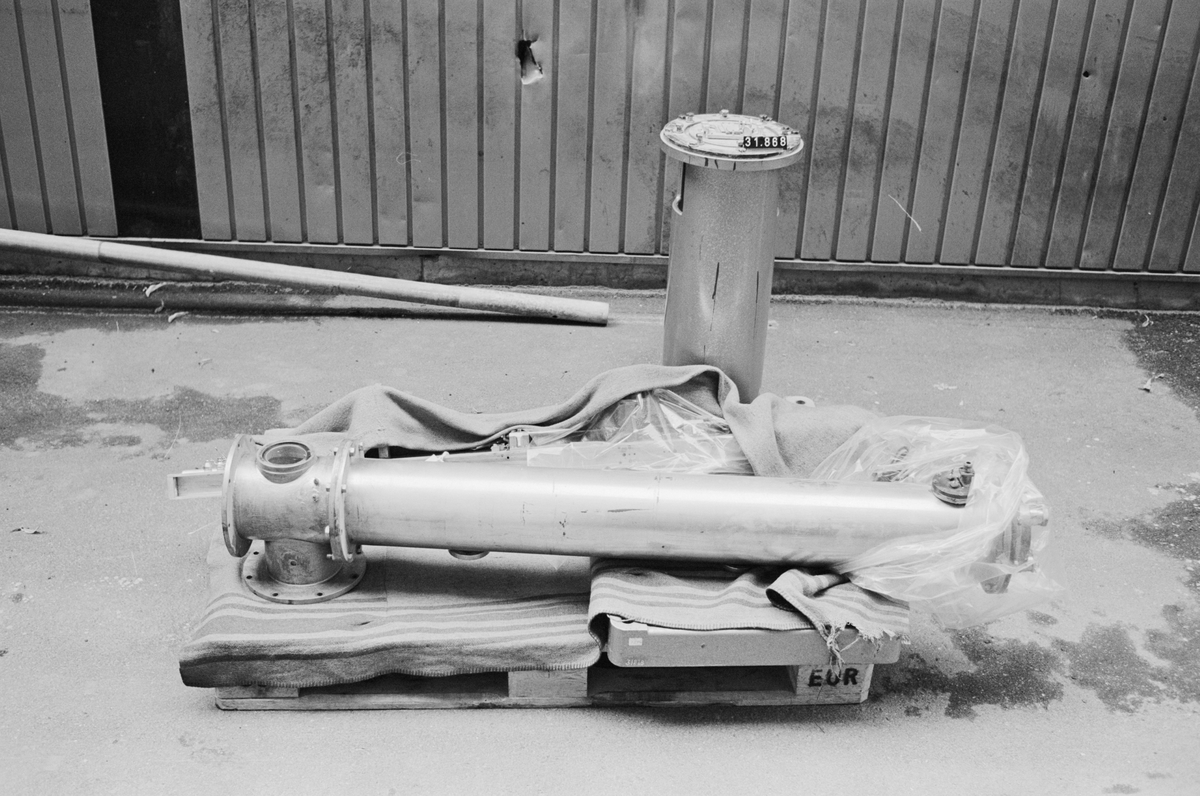 Atomur av cesiumstråletyp, utvecklad vid FOA sektion för mätteknik i slutet av 1950-talet.