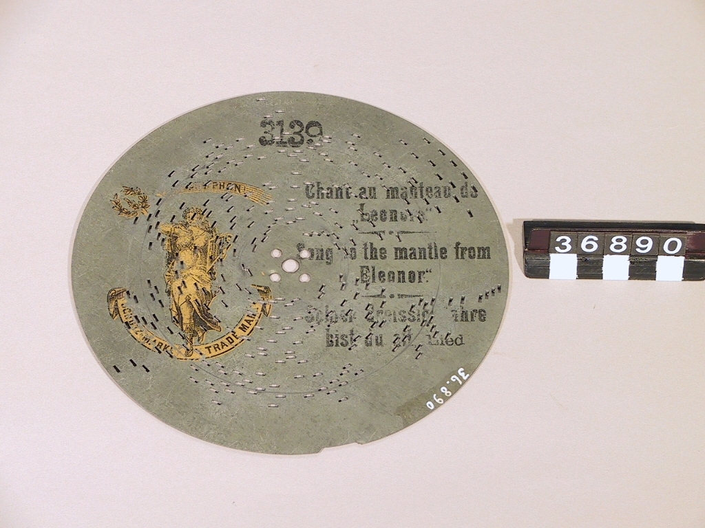 Skivor av märket "Polyphon". Mantle of Elenor 3139. Kompositör oläslig.