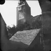 Skioptikonbild med motiv från Oberwesel, möjligen Burg Stahleck.
Bilden har förvarats i kartong märkt: Resan 1904. Oberwesel II.