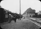 Skioptikonbild med motiv från tågstationen i Konstanz.
Bilden har förvarats i kartong märkt: Konstanz. 1906