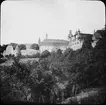 Skioptikonbild med motiv av vy över Rothenburg.
Bilden har förvarats i kartong märkt: Vårresan 1910. Rothenburg. XXIII. Text på bild: 