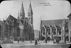 Skioptikonbild, tryckt bild med motiv från Alstadtmarkt. Rådhuset och kyrkan i Braunschweig.
Bilden har förvarats i kartong märkt: Vårresan 1909. Braunschweig 9. III.