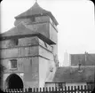 Skioptikonbild med motiv av Reimlinger Tor, Nördlingen.
Bilden har förvarats i kartong märkt: Resan 1911. Nördlingen 10. XI.