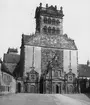 Skioptikonbild med motiv av St Mattias-basislikan i Trier.
Bilden har förvarats i kartong märkt: Resan 1904. Trier II.