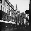 Skioptikonbild med motiv från Caen med Église Saint-Sauveur.
Bilden har förvarats i kartong märkt: Resan 1908. Bayeux 8. XI. Text på bild: 