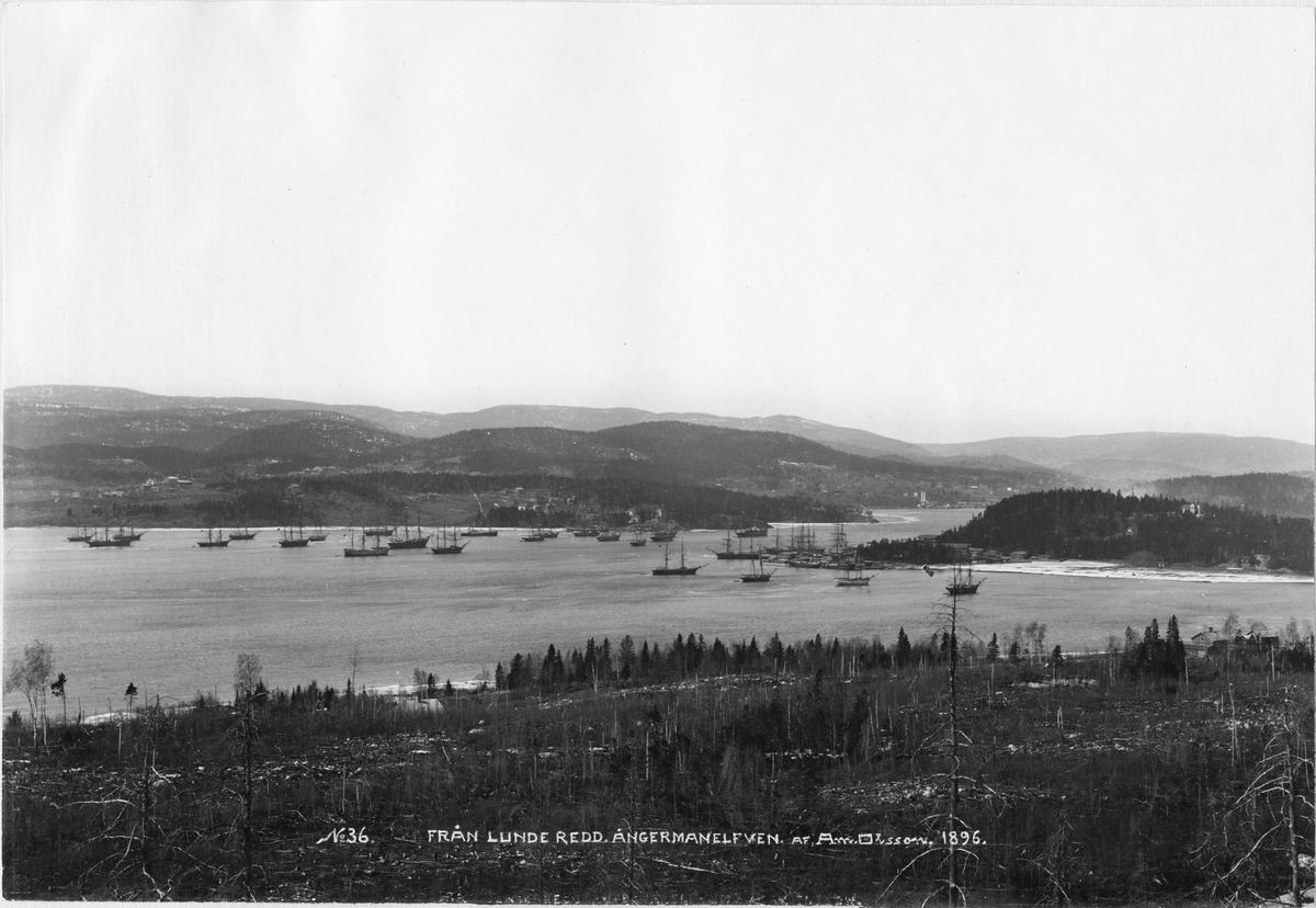 Vy över Ångermanälven från Lunde redd, 1896. Bild från tidskriften Hemmets bildmaterial.