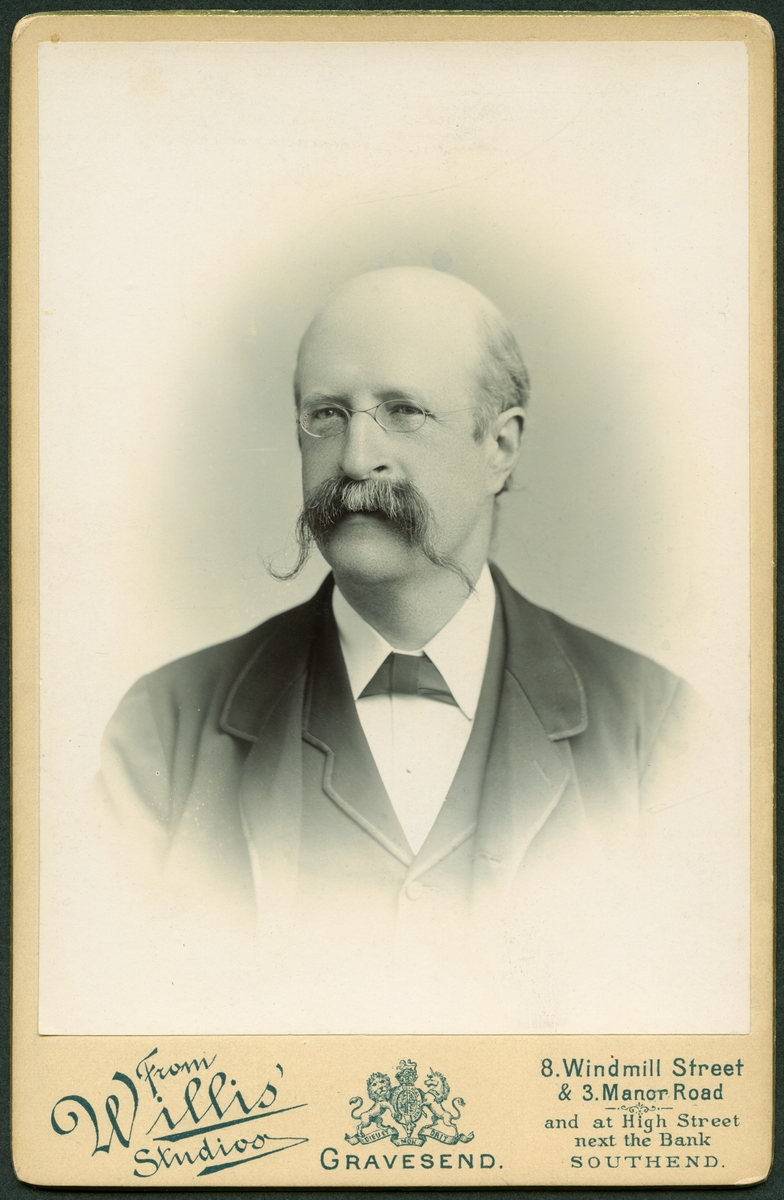 Carl Daniel Ekman var svensk civilingenjör och uppfinnare. Han uppfann sulfitprocessen, ett effektivt och billigt sätt att tillverka papper ur trämassa. Tack vare hans insatser kunde papper börja tillverkas i stor skala.
