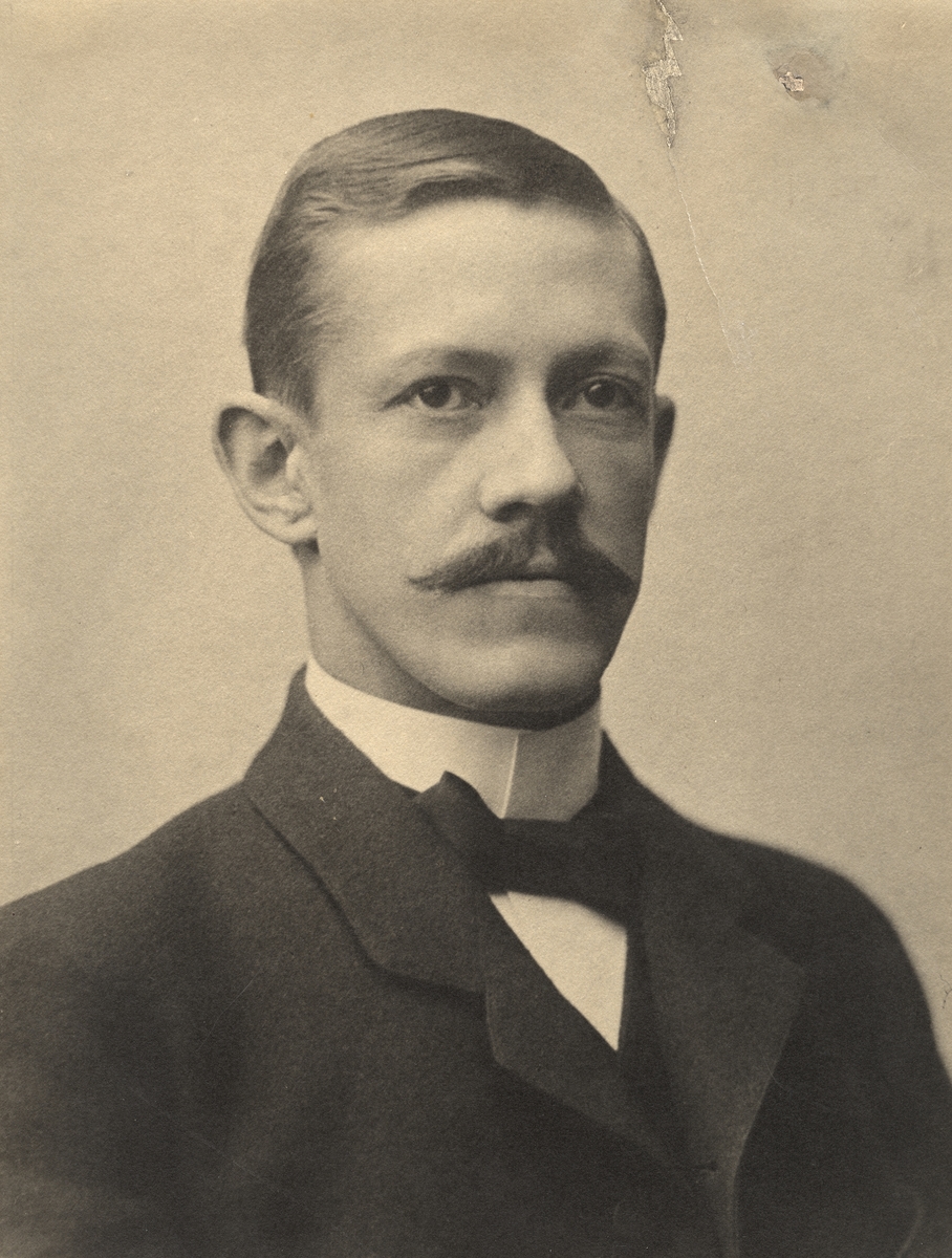 Fotografiskt tryck, porträtt av Allvar Gullstand.