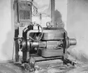 Elteknik allmänt. Likströmsgenerator som varit i drift i Örebro till omkring 1940, fabrikat Elektro Mekaniska AB Norden, Stockholm. Generatorn har enligt uppgift varit i drift sedan 1901.