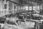 Elektriska maskiner. Shafts and turbine wheels ready to be put in.