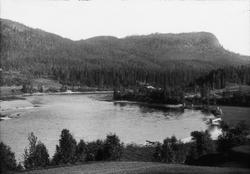 Diapostiv, fönsterbild med motiv från Dalarna, sommarlandska