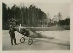 Av Harry Andersson, Hagastrans, Forsa, fjälvbyggd flygmaskin, 1930.