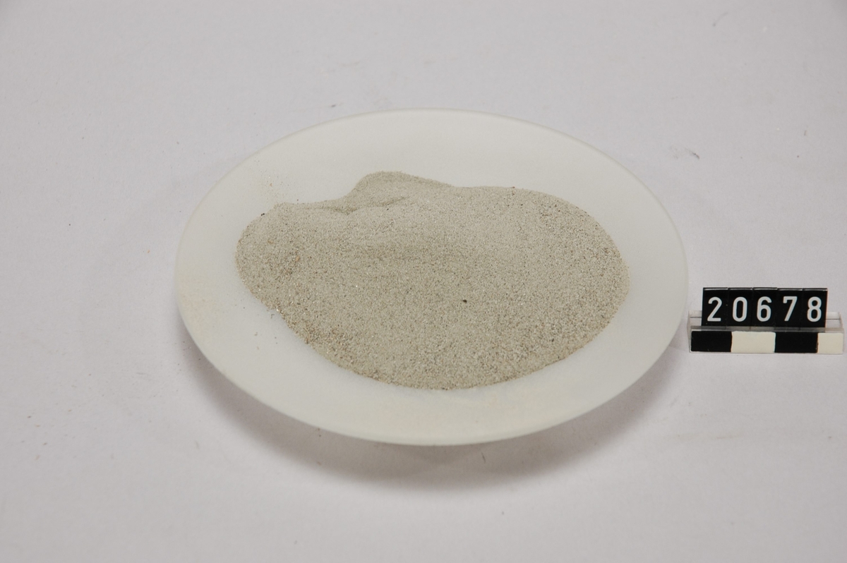 Håller 10 g guld per ton.