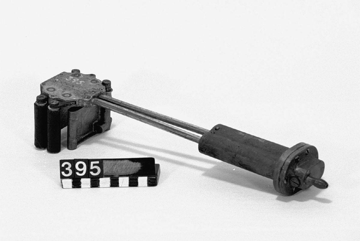 Mjölkningsförsök, en arm av Laktator. För försök med sugning.