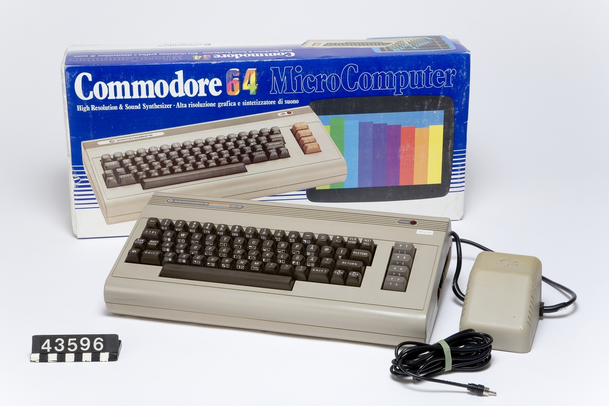 Commodore 64 är världens genom tiderna mest sålda datormodell. Datorn tillverkades i ungefär 12,5 miljoner exemplar. Uppskattningsvis utvecklades omkring 10 000 kommersiella datorprogram till C64. Av dem var mellan 60 och 70 procent spel. 
Framgångarna kom delvis av att Commodore sålde sina datorer i detaljhandeln. De ägde dessutom processortillverkaren MOS Technology och använde standardkomponenter för att få ner priset. Det anses ofta att det låga priset bidrog till att ta knäcken på konsolbranschen, vilket ledde till TV-spelskraschen 1983.