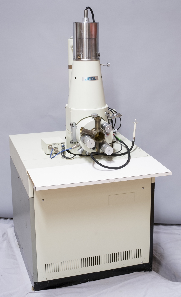 Svepelektronmikroskop JEOL, tillhörande kontrolldel TM45319:2