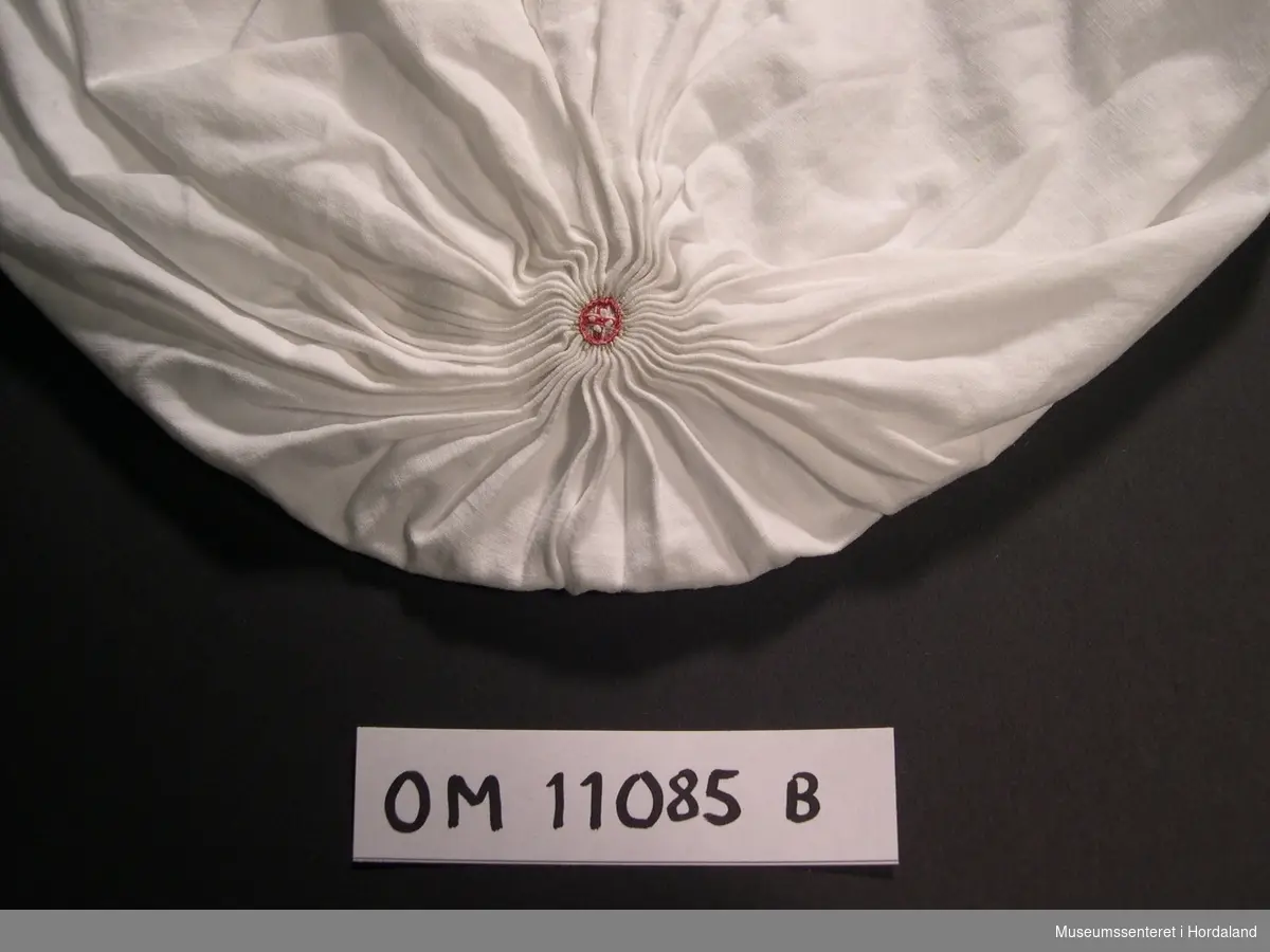 Kors med ring ("kruno")