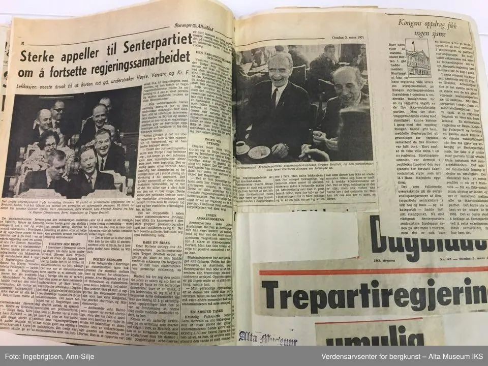 Form: Folioformat. Utklippsbøker som inneholder avisutklipp med delvis innlimte og delvis løse klipp. Utklippene omhandler verden, Norge generelt og Alta og omegn. A), B) gråmelert perm, C) grønnmønstret perm/grønn rygg.