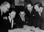 Till vänster Sixten Brage, 2:a från höger Lennart Roos, 16/4 62, Stjärnfoto Bert Olsson tel. 3455 Trelleborg.