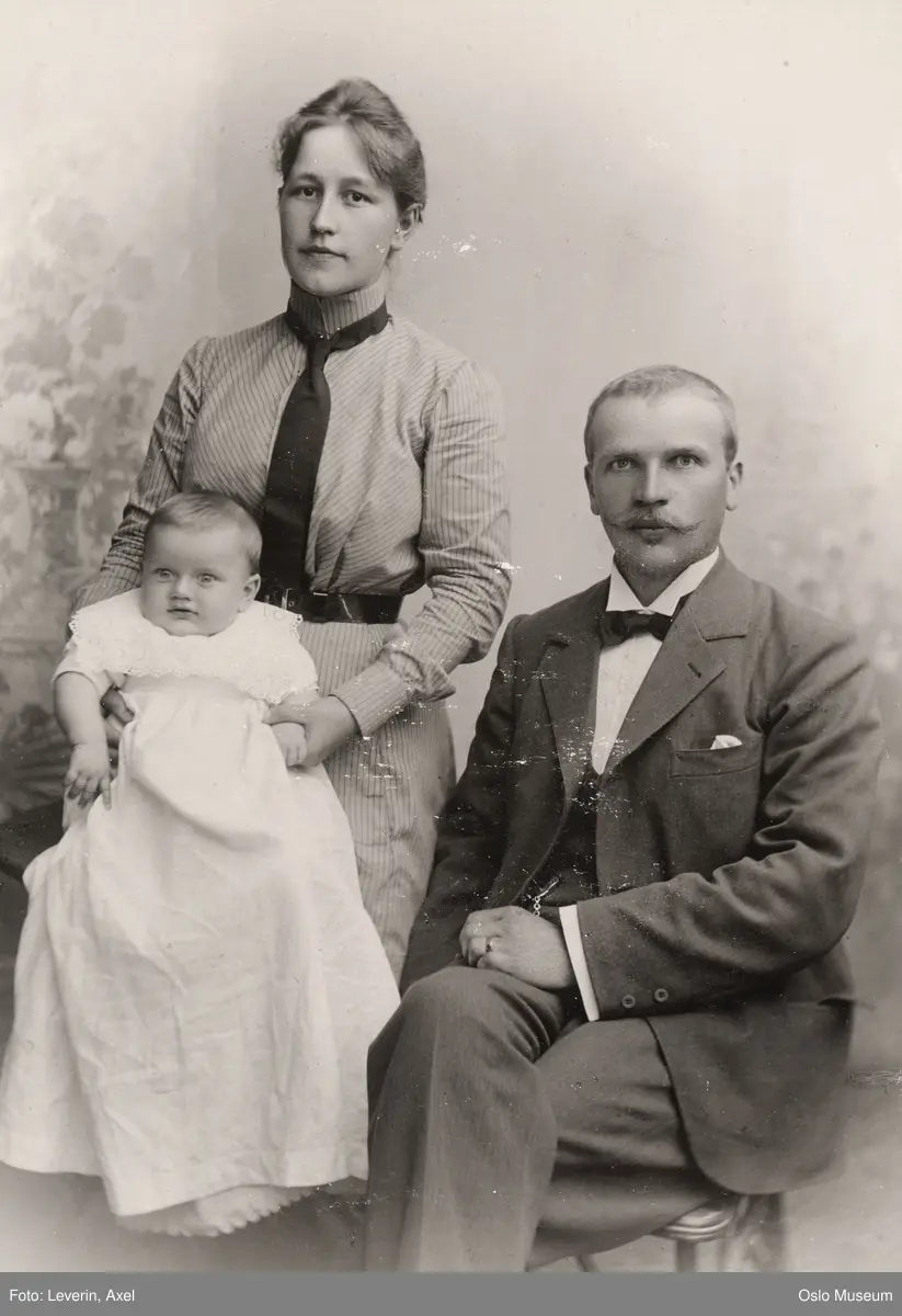 familiegruppe, ektepar, mann, kvinne, barn