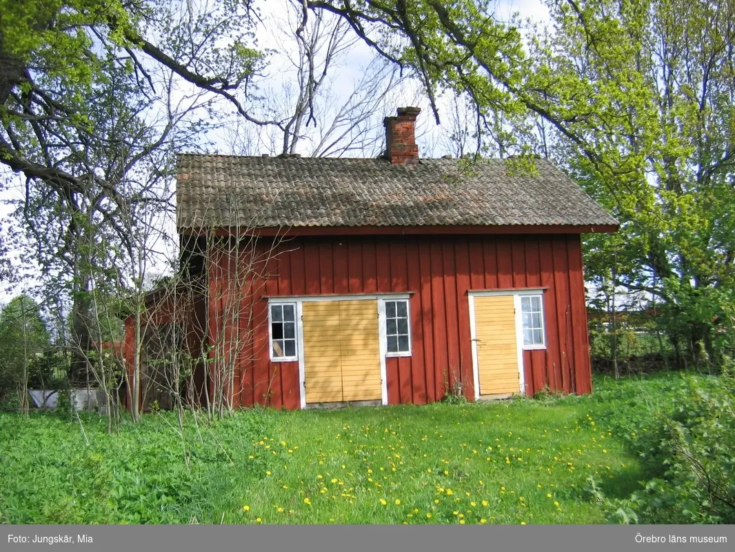 Renovering av brygghus i Höjden, fastighet  Lybby 2:23.
Brygghuset på håll.
Dnr: 2007.220.169