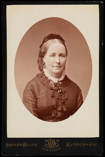 Portrett av ukjent kvinne.