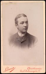 Portrett av Arthur Mathiesen.